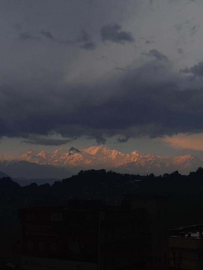Neora Backpackers Hostel Darjeeling  Esterno foto